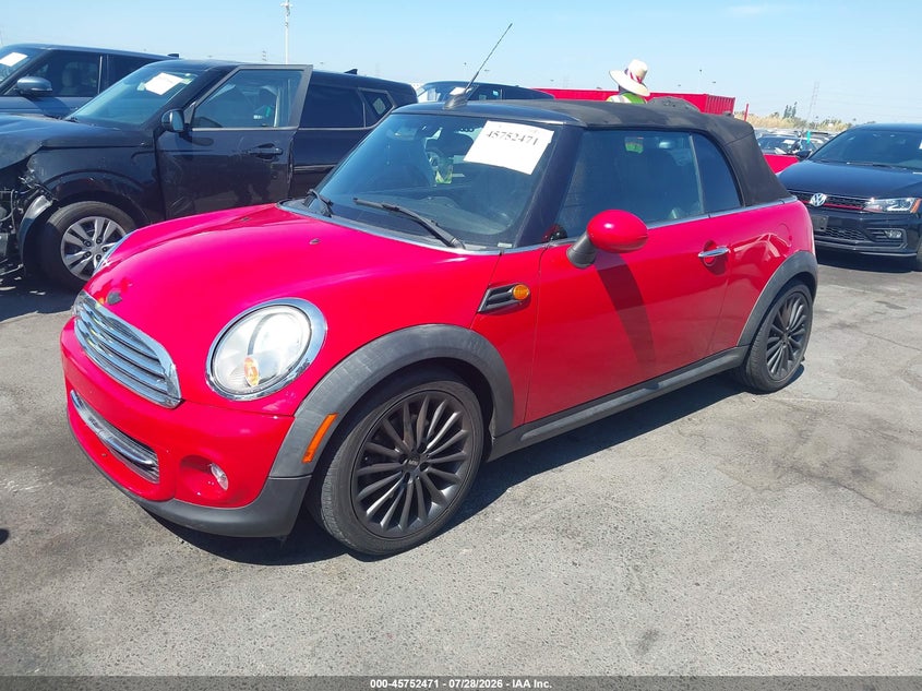 2015 Mini Convertible VIN WMWZN3C59FT862087 IAAI salvage auction — WATER/FLOOD, Wait Title, sold $25 on 2026-08-30 (photo 2)