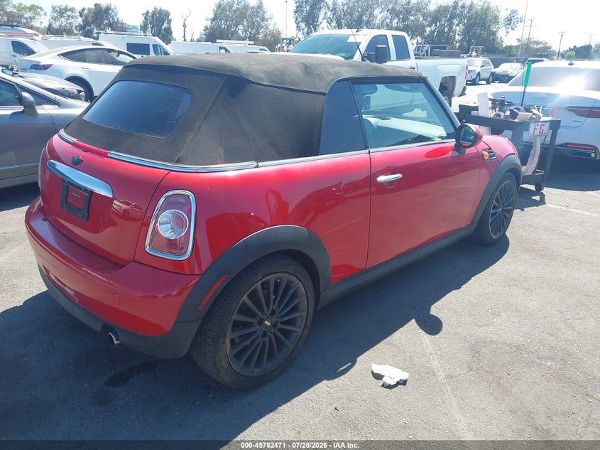 2015 Mini Convertible VIN WMWZN3C59FT862087 IAAI salvage auction — WATER/FLOOD, Wait Title, sold $25 on 2026-08-30 (photo 4)