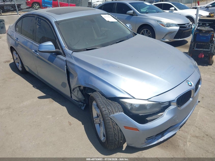 2014 BMW 3er VIN WBA3C1C59EK114766 IAAI salvage auction — NORMAL WEAR, Salvage Title, sold $1,500 on 2026-08-12 (photo 1)
