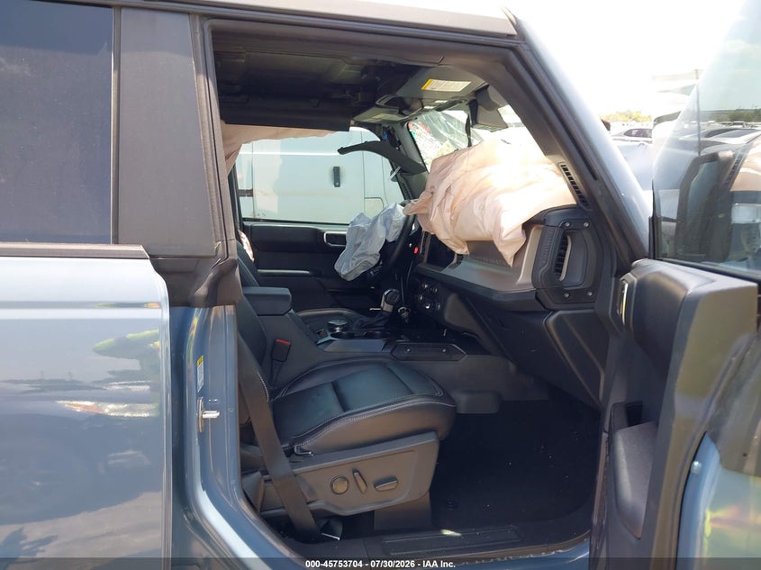 2025 Ford Bronco VIN 1FMDE8BH5SLA72927 IAAI salvage auction — FRONT END, Wait Title, sold $11,900 on 2026-09-21 (photo 5)