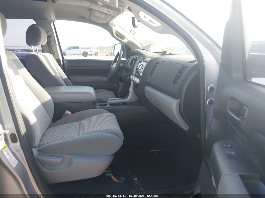 2012 Toyota Tundra VIN 5TFEM5F17CX049618 IAAI salvage auction — RIGHT FRONT, Wait Title, sold $8,600 on 2026-08-21 (photo 5)