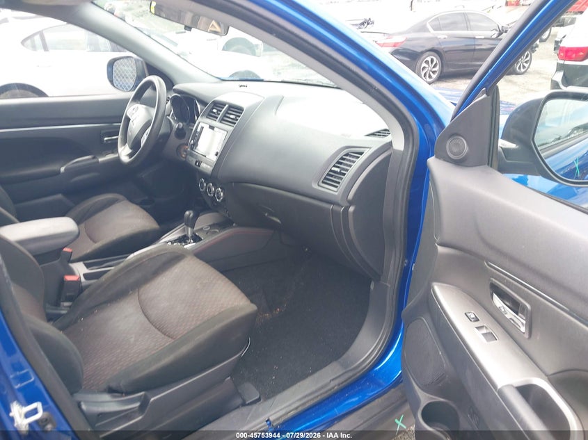 2019 Mitsubishi Outlander VIN JA4AP3AU7KU034932 IAAI salvage auction — RIGHT SIDE, Wait Title, sold $2,200 on 2026-09-22 (photo 5)