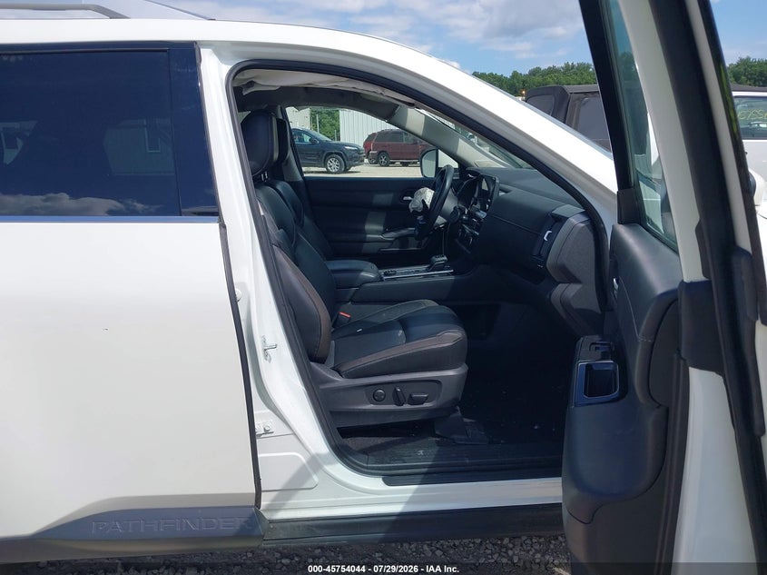 2023 Nissan Pathfinder VIN 5N1DR3CDXPC209290 IAAI salvage auction — FRONT END, Salvage Title, sold $11,300 on 2026-08-22 (photo 5)