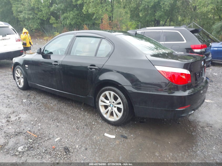 2009 BMW 5 series VIN WBANV93539C134772 IAAI salvage auction — NORMAL WEAR, Clear (New York), sold $300 on 2026-08-04 (photo 3)