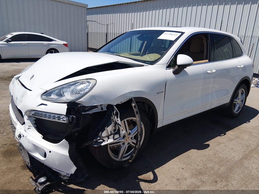 2013 Porsche Cayenne VIN WP1AE2A21DLA15174 IAAI salvage auction — LEFT FRONT, Salvage (California), sold $3,050 on 2026-08-27 (photo 6)