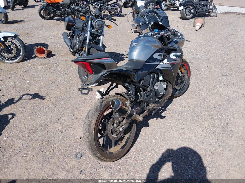 2023 Cf moto 300ss VIN LCEPDPL34P6001273 IAAI salvage auction — FRONT END, Wait Title, sold $300 on 2026-09-29 (photo 4)