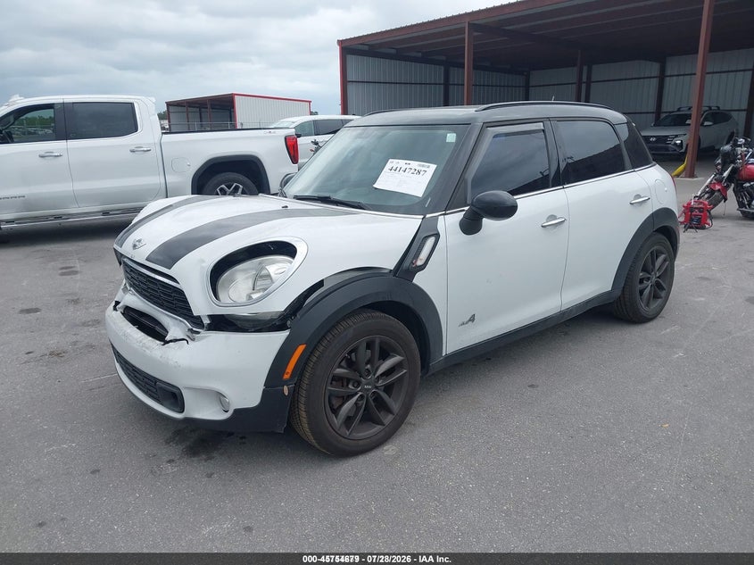 2013 Mini Countryman VIN WMWZC5C58DWP33951 IAAI salvage auction — UNKNOWN, Clear (Florida), sold $975 on 2026-08-04 (photo 2)