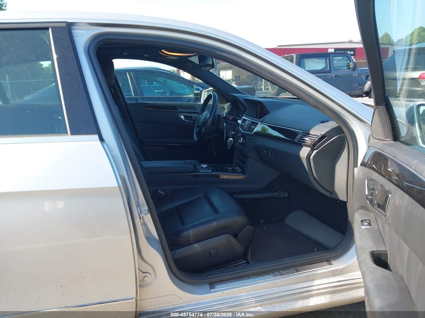 2010 Mercedes-benz E-class VIN WDDHF5GB6AA064650 IAAI salvage auction — RIGHT FRONT, Salvage (North Carolina), sold $725 on 2026-08-13 (photo 5)