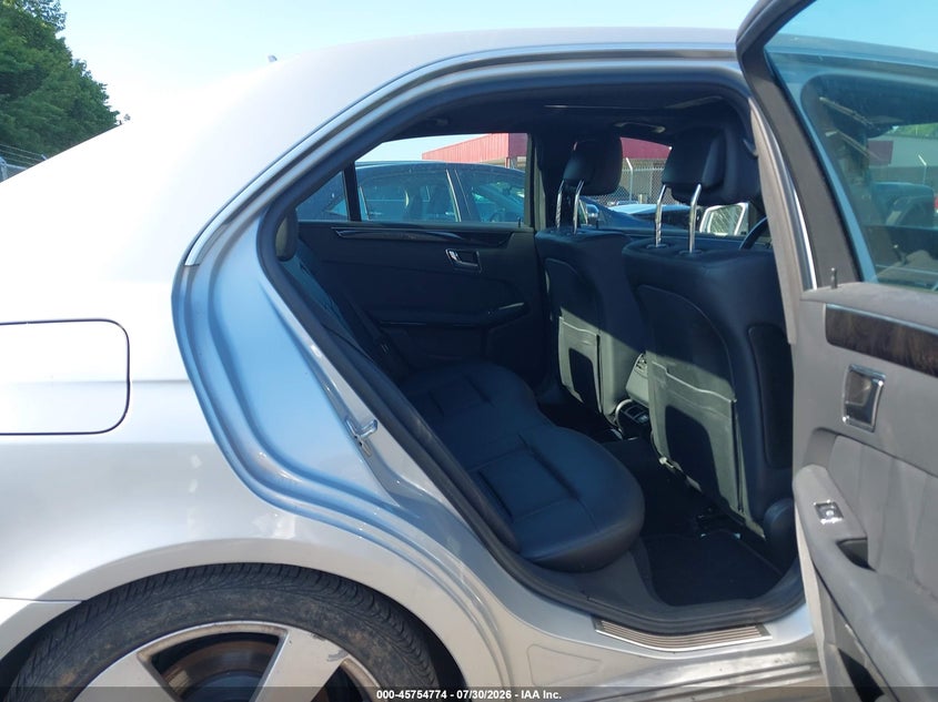 2010 Mercedes-benz E-class VIN WDDHF5GB6AA064650 IAAI salvage auction — RIGHT FRONT, Salvage (North Carolina), sold $725 on 2026-08-13 (photo 8)
