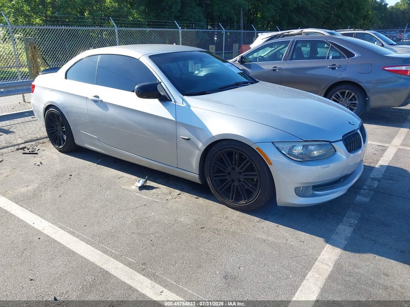 2013 BMW 3er VIN WBADW7C52DE731843 IAAI salvage auction — NORMAL WEAR, Clear (Montana), sold $1,400 on 2026-08-20 (photo 1)