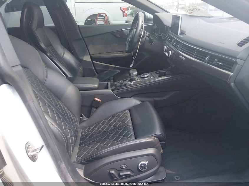 2018 Audi S5 VIN WAUC4CF57JA104029 IAAI salvage auction — RIGHT FRONT, Salvage Title, sold $7,175 on 2026-10-20 (photo 5)