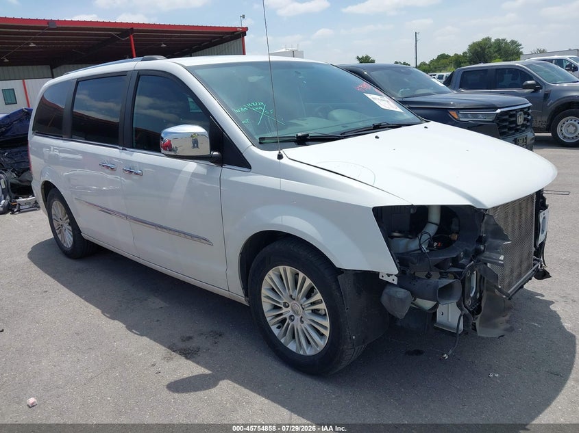 2015 Chrysler Town & country VIN 2C4RC1GG7FR610161 IAAI salvage auction — FRONT END, Original (Texas), sold $1,900 on 2026-09-10 (photo 1)