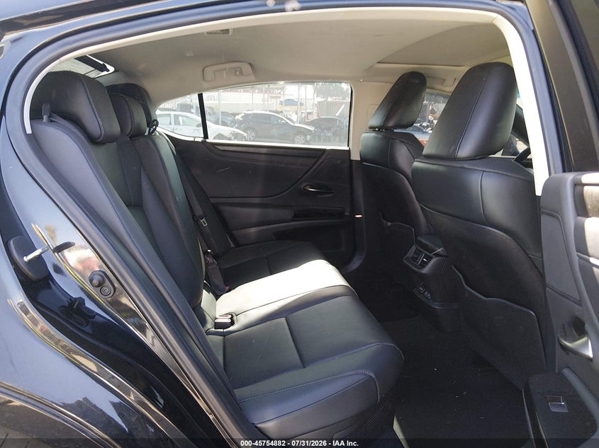 2024 Lexus ES VIN 58ADA1C16RU037654 IAAI salvage auction — RIGHT FRONT, Wait Title, sold $19,225 on 2026-10-07 (photo 8)