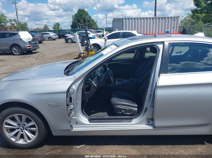 2014 BMW VIN WBA5A7C52ED618260 IAAI salvage auction — SIDE, Wait Title, sold $3,100 on 2026-08-17 (photo 6)