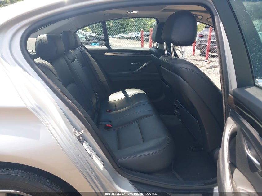 2014 BMW VIN WBA5A7C52ED618260 IAAI salvage auction — SIDE, Wait Title, sold $3,100 on 2026-08-17 (photo 8)