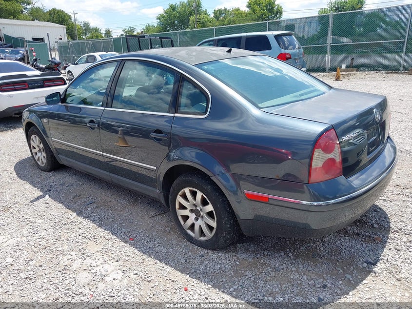 2003 Volkswagen Passat VIN WVWPD63B33P435156 IAAI salvage auction — NORMAL WEAR, Original (Kentucky), sold $225 on 2026-08-19 (photo 3)