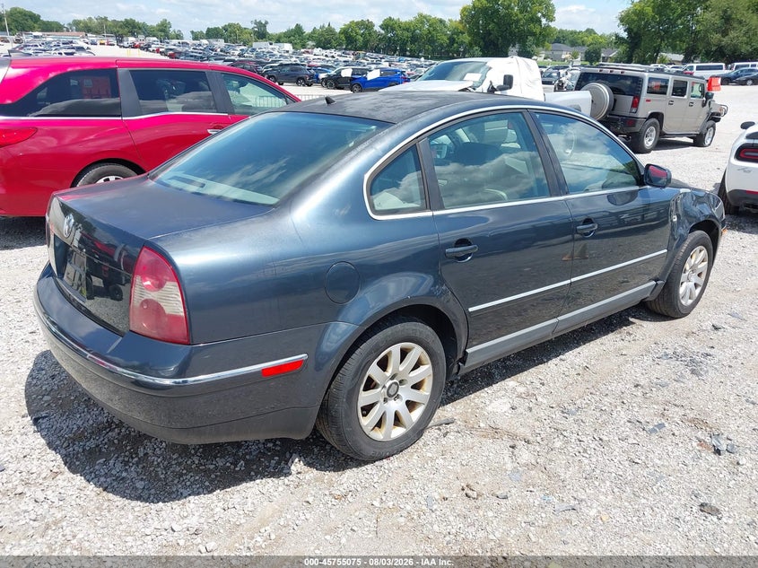 2003 Volkswagen Passat VIN WVWPD63B33P435156 IAAI salvage auction — NORMAL WEAR, Original (Kentucky), sold $225 on 2026-08-19 (photo 4)