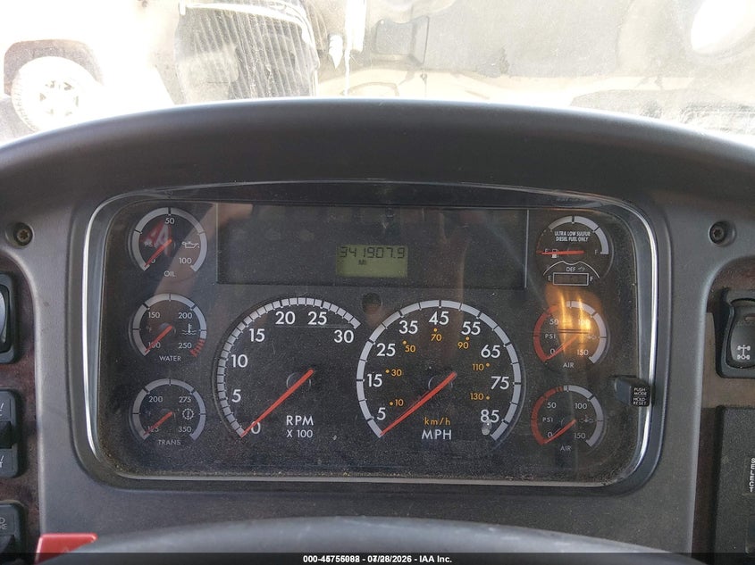 2014 Freightliner M2 106 VIN 1FVACWDT1EHFP0382 IAAI salvage auction — ALL OVER, Clear (Minnesota), sold $4,000 on 2026-08-25 (photo 5)