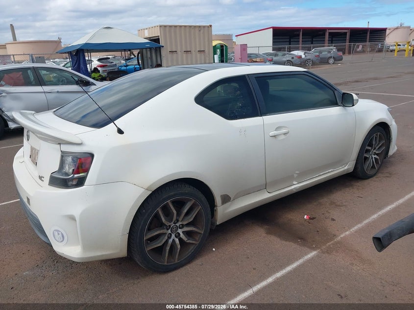 2014 Scion Tc VIN JTKJF5C72E3080733 IAAI salvage auction — RIGHT SIDE, Clear (Hawaii), sold $3,000 on 2026-08-25 (photo 4)
