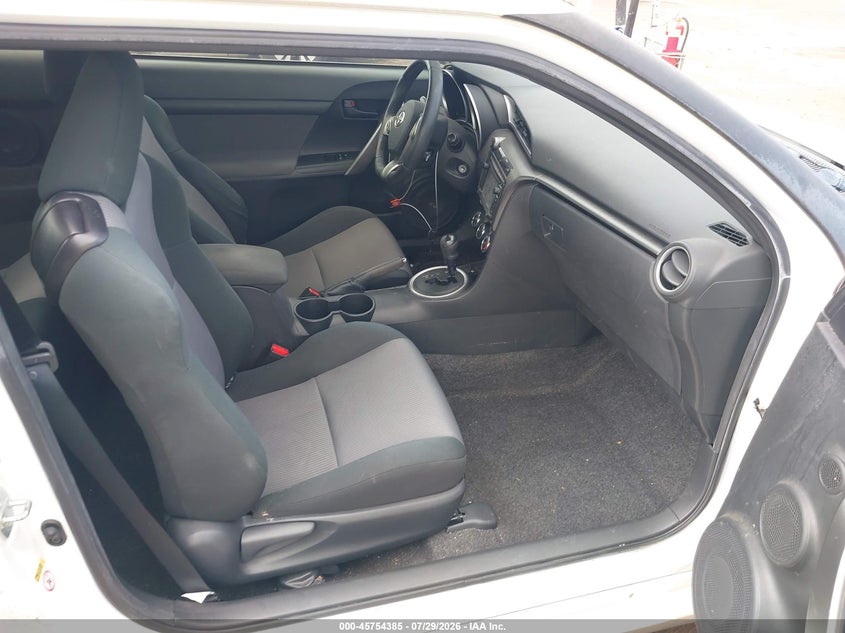 2014 Scion Tc VIN JTKJF5C72E3080733 IAAI salvage auction — RIGHT SIDE, Clear (Hawaii), sold $3,000 on 2026-08-25 (photo 5)