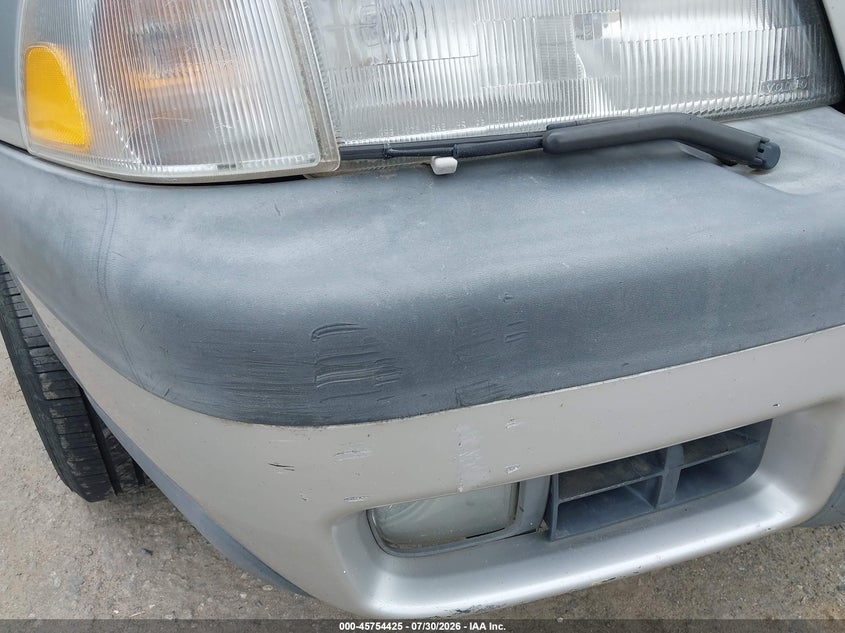 2000 Volvo V70 VIN YV1LZ56D9Y2733247 IAAI salvage auction — NORMAL WEAR, Original (Maine), sold $375 on 2026-08-10 (photo 6)