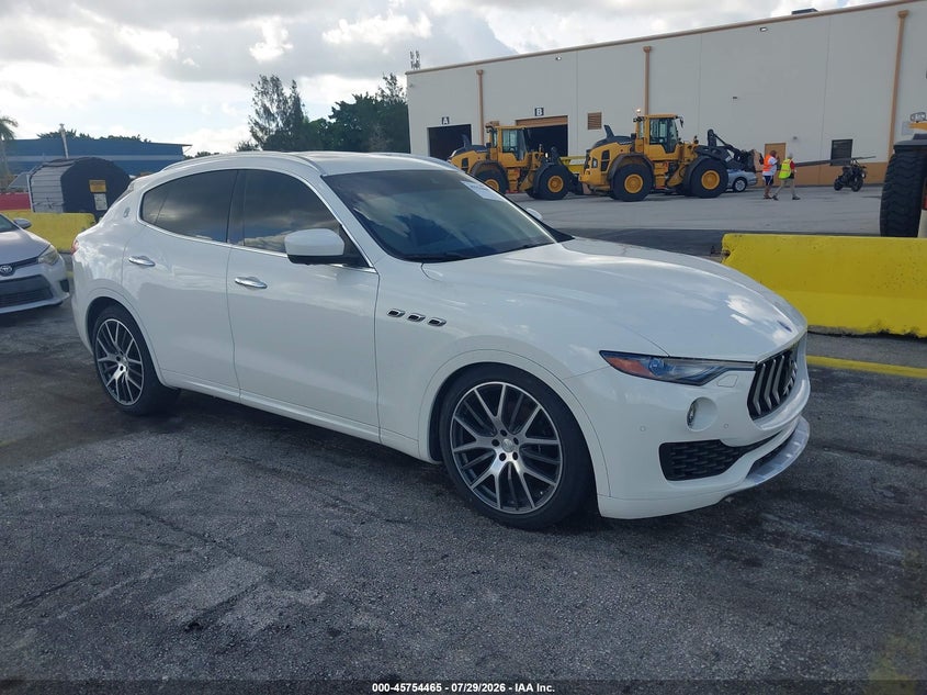 2017 Maserati Granturismo VIN ZN661XUL7HX210813 — IAAI salvage auction photo