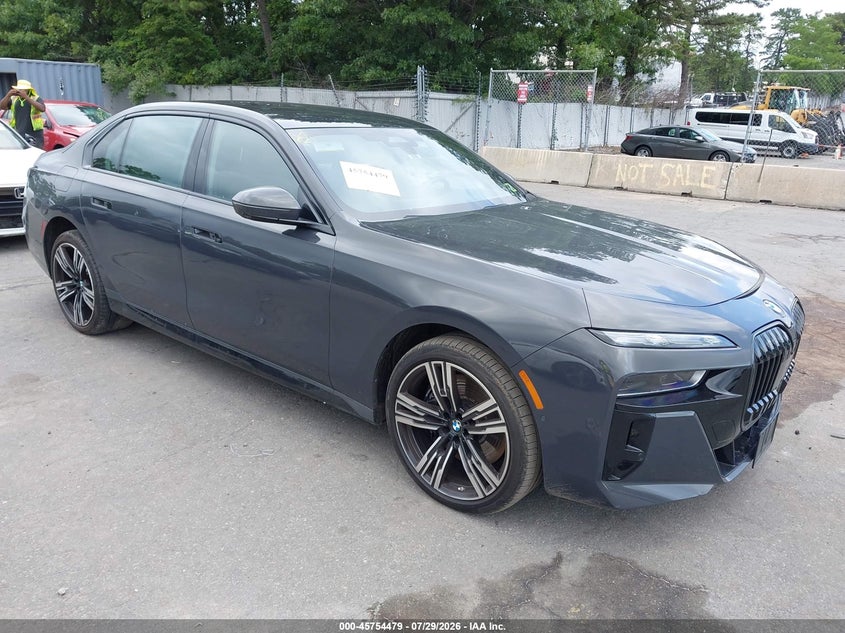 2024 BMW 7 Series VIN WBA33EJ09RCS90280 — IAAI salvage auction photo