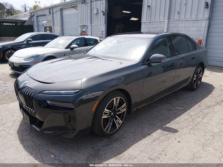 2024 BMW 7er VIN WBA33EJ09RCS90280 IAAI salvage auction — WATER/FLOOD, Wait Title, sold $28,750 on 2026-10-06 (photo 2)