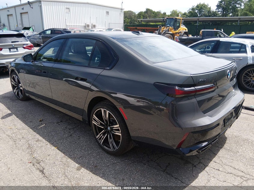 2024 BMW 7er VIN WBA33EJ09RCS90280 IAAI salvage auction — WATER/FLOOD, Wait Title, sold $28,750 on 2026-10-06 (photo 3)