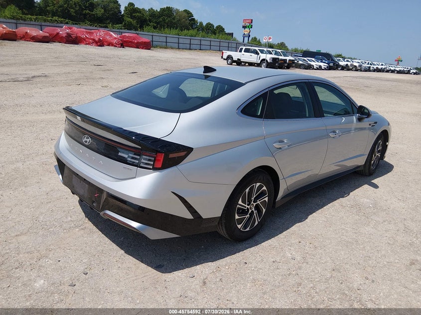 2026 Hyundai Sonata VIN KMHL24JJ2TA151258 IAAI salvage auction — REAR END, Enterprise Vehicles Clear Only (Texas), sold $14,800 on 2026-08-02 (photo 4)