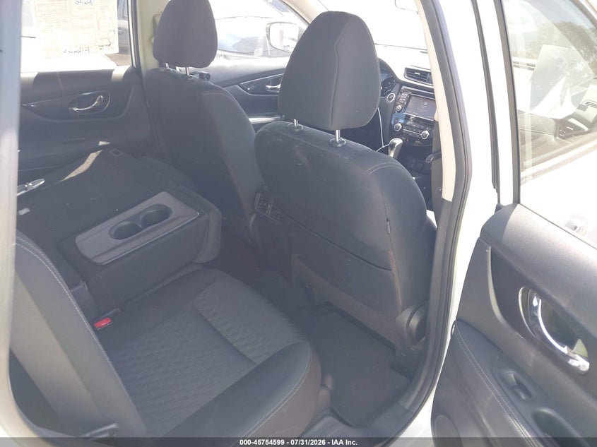 2017 Nissan Rogue VIN KNMAT2MTXHP564592 IAAI salvage auction — FRONT END, Salvage Title, sold $2,350 on 2026-08-28 (photo 8)