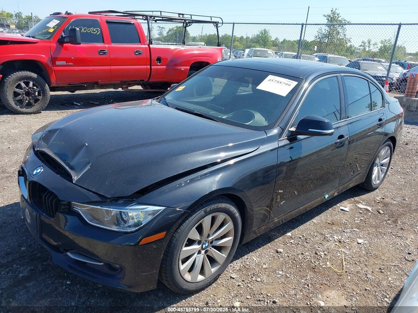 2012 BMW 3er VIN WBA3A9C54CF271082 IAAI salvage auction — FRONT END, Salvage (Ohio), sold $900 on 2026-08-19 (photo 2)