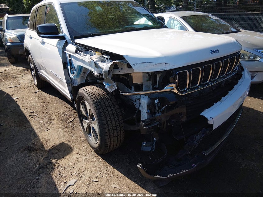 2024 Jeep Grand cherokee VIN 1C4RJYB6XRC129623 IAAI salvage auction — RIGHT FRONT, Enterprise Vehicles Clear Only (Virginia), sold $13,700 on 2026-08-03 (photo 6)