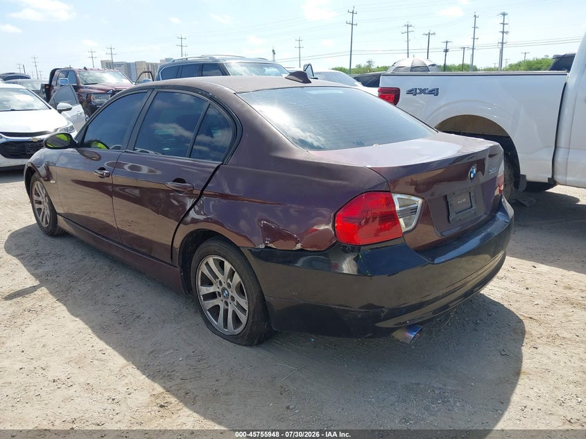 2007 BMW 3 series VIN WBAVA33557PV67072 IAAI salvage auction — NORMAL WEAR, Original (Texas), sold $200 on 2026-08-03 (photo 3)