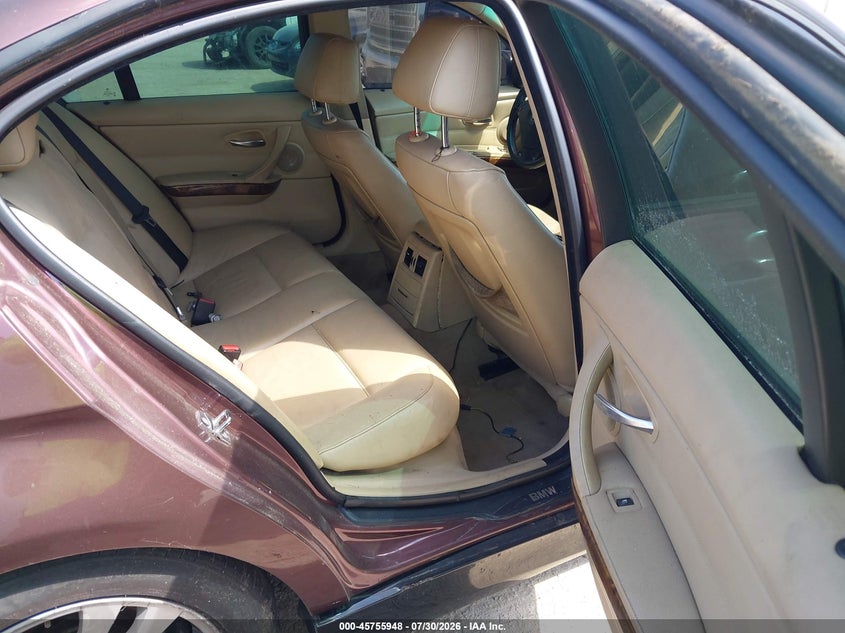 2007 BMW 3 series VIN WBAVA33557PV67072 IAAI salvage auction — NORMAL WEAR, Original (Texas), sold $200 on 2026-08-03 (photo 8)