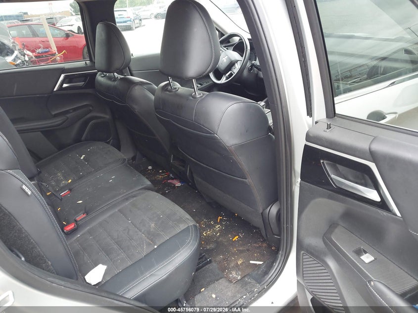 2024 Mitsubishi Outlander VIN JA4J3VA82RZ075833 IAAI salvage auction — FRONT END, Wait Title, sold $9,150 on 2026-09-23 (photo 8)