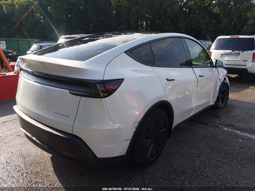 2026 Tesla Model y VIN 7SAYGDEE0TF557333 IAAI salvage auction — RIGHT FRONT, Wait Title, sold $28,300 on 2026-09-09 (photo 4)