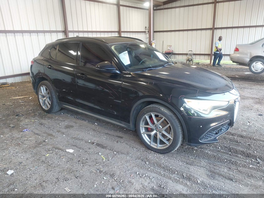 2018 Alfa romeo Stelvio VIN ZASFAKNN6J7B90359 IAAI salvage auction — RIGHT SIDE, Salvage Title, sold $6,150 on 2026-09-13 (photo 1)