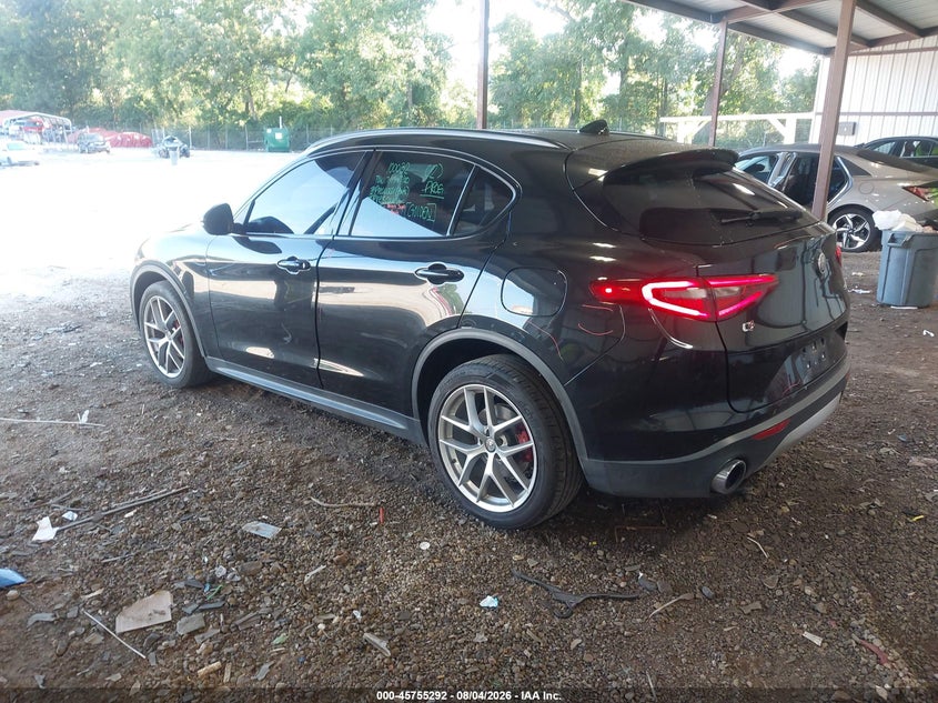 2018 Alfa romeo Stelvio VIN ZASFAKNN6J7B90359 IAAI salvage auction — RIGHT SIDE, Salvage Title, sold $6,150 on 2026-09-13 (photo 3)