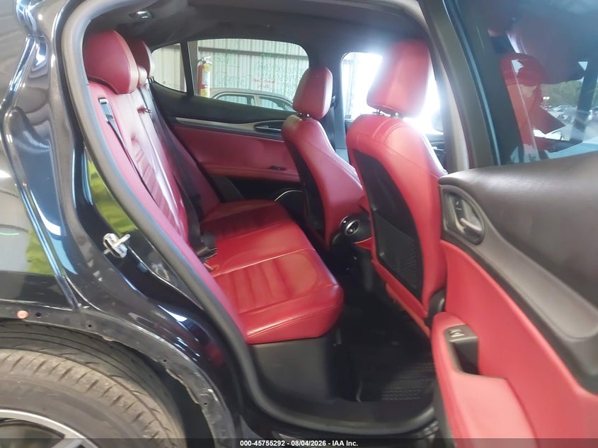 2018 Alfa romeo Stelvio VIN ZASFAKNN6J7B90359 IAAI salvage auction — RIGHT SIDE, Salvage Title, sold $6,150 on 2026-09-13 (photo 8)