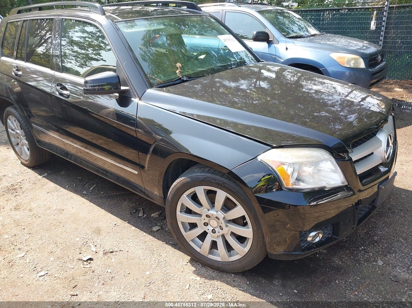 2011 Mercedes-benz Glk-class VIN WDCGG8HB0BF626057 IAAI salvage auction — NORMAL WEAR, Clear (Virginia), sold $1,525 on 2026-08-13 (photo 1)