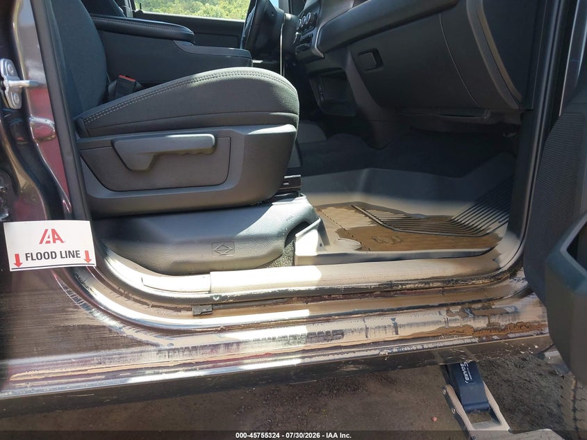 2024 Ram 2500 VIN 3C6UR5CJ0RG324882 IAAI salvage auction — WATER/FLOOD, Salvage Title, sold $20,900 on 2026-09-24 (photo 6)