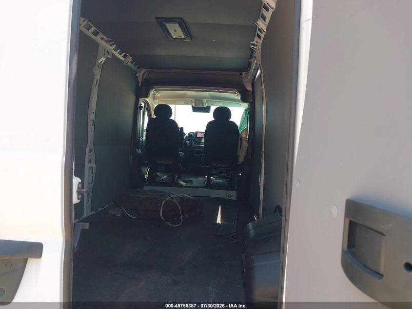 2023 Dodge Ram van VIN 3C6LKVDG8PE589304 IAAI salvage auction — SIDE, Salvage Title, sold $7,000 on 2026-08-23 (photo 8)