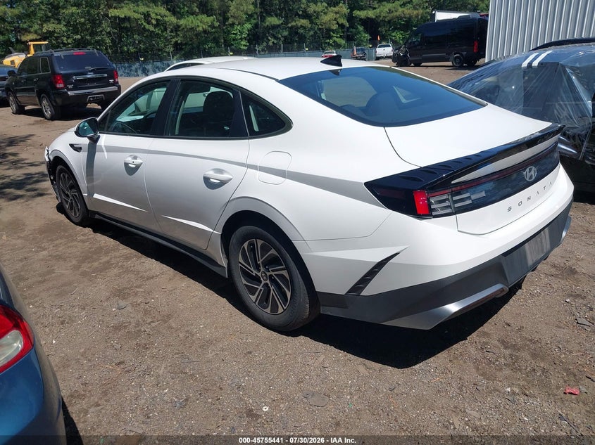 2026 Hyundai Sonata VIN KMHL24JJ3TA137563 IAAI salvage auction — RIGHT FRONT, Salvage Title, sold $15,000 on 2026-08-03 (photo 3)