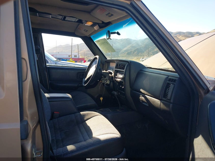 1999 Jeep Cherokee VIN 1J4FT68S7XL553158 IAAI salvage auction — NORMAL WEAR, Clear - Dealer Only (California), sold $825 on 2026-08-02 (photo 5)