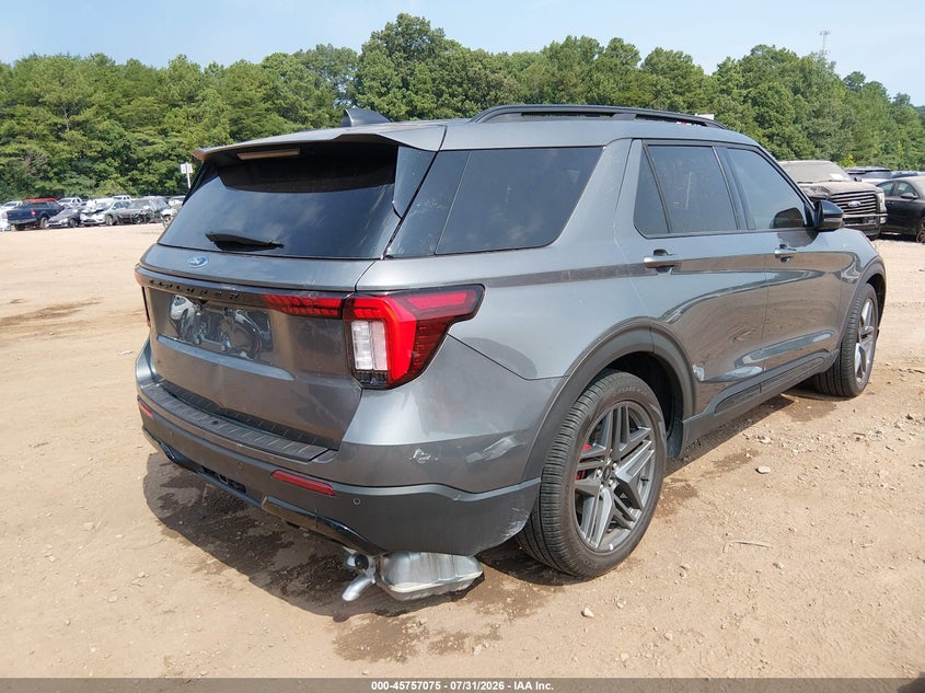 2026 Ford Explorer VIN 1FMUK7KH4TGA98402 IAAI salvage auction — UNKNOWN, Wait Title, sold $16,250 on 2026-09-24 (photo 4)