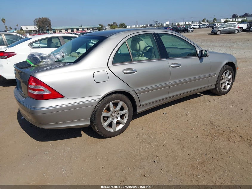 2007 Mercedes-benz C class VIN WDBRF54H37A921831 IAAI salvage auction — SUSPENSION, Salvage (California), sold $350 on 2026-08-17 (photo 4)