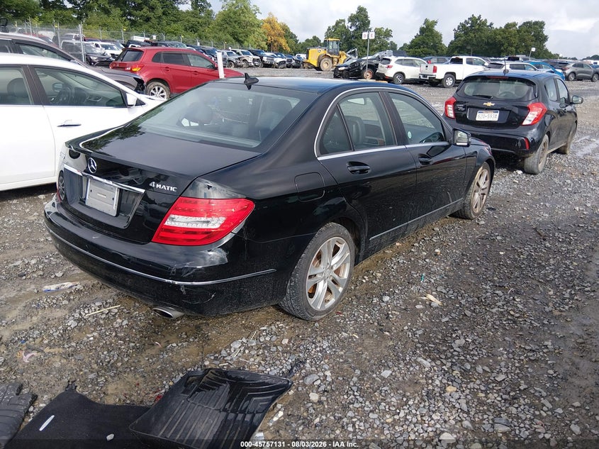 2013 Mercedes-benz C-klasse VIN WDDGF8AB5DR254564 IAAI salvage auction — REAR END, Salvage (West Virginia), sold $1,025 on 2026-09-02 (photo 4)