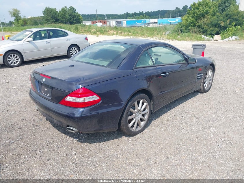2007 Mercedes-benz Sl-class VIN WDBSK71F77F126117 IAAI salvage auction — NORMAL WEAR, Clear (Alabama), sold $3,050 on 2026-08-12 (photo 4)