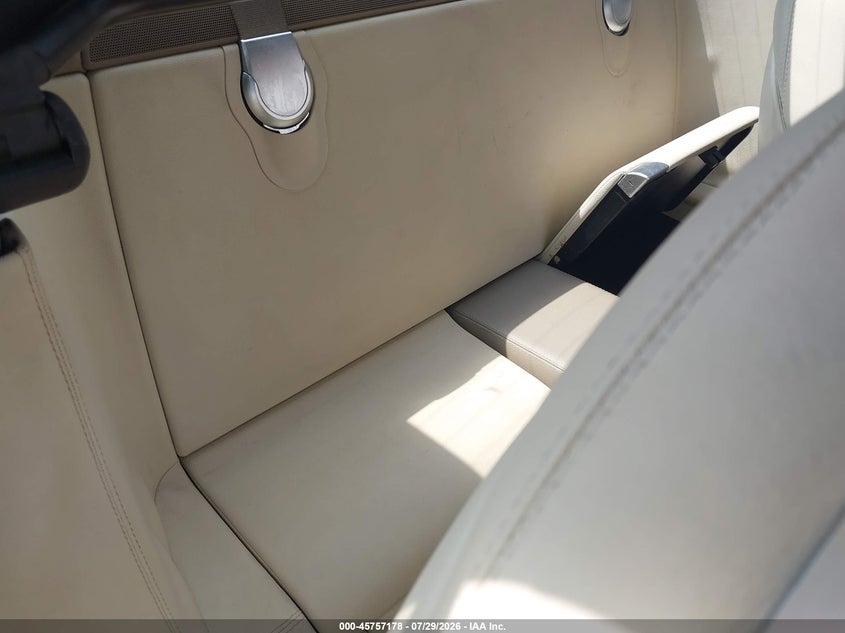 2007 Mercedes-benz Sl-class VIN WDBSK71F77F126117 IAAI salvage auction — NORMAL WEAR, Clear (Alabama), sold $3,050 on 2026-08-12 (photo 8)